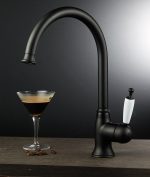 Bugnatese OXFORD Álló magas mosogatócsaptelep leeresztő nélkül Matt fekete