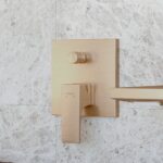 Hansgrohe Metropol Egykaros kádcsaptelep falsík alatti szereléshez, Szálcsiszolt Bronz (32545140) - Image 2