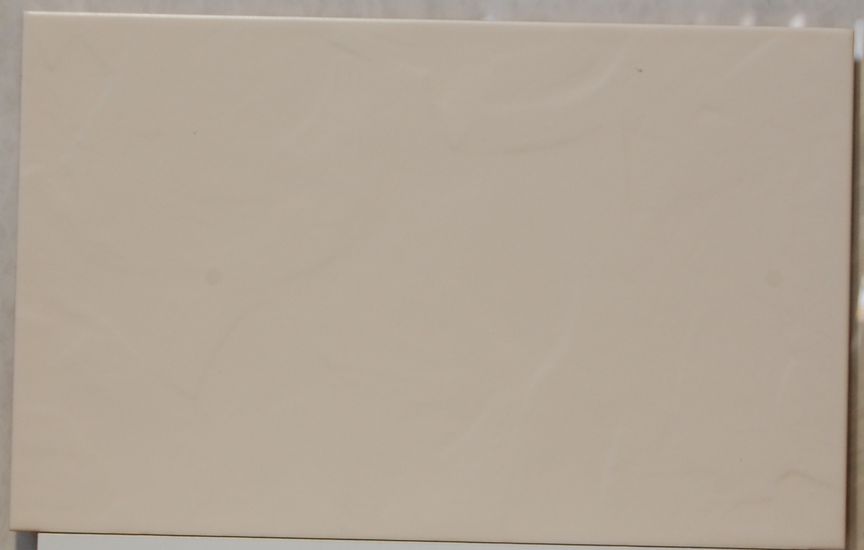 poma182 Navarti Mesina Crema 25x40 cm falicsempe - Image 1